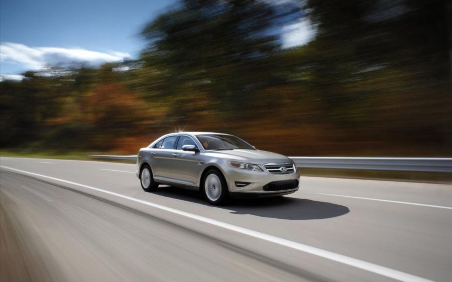  Ford Taurus Limited 2010 года  (фото 7 из 43)